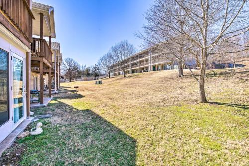 Apartamento Charming Condo With Deck, 4 Mi To Branson Strip