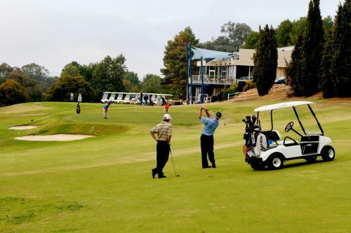 Motel Commercial Golf Resort