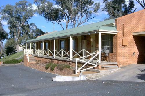 Motel Commercial Golf Resort