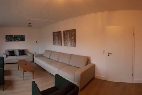 Alte Schule Deifeld 10-12 Personen - Schieferhaus