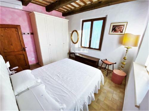 Traditional Holiday Home In Recanati With A Private Pool