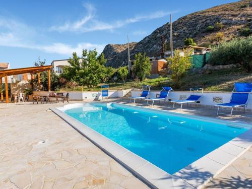 Villa Stellar Apartment In Realmonte With Shared Swimming Pool