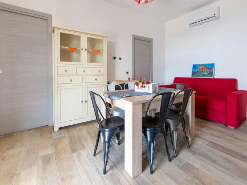 Villa Attractive Apartment In Realmonte With Shared Swimming Pool