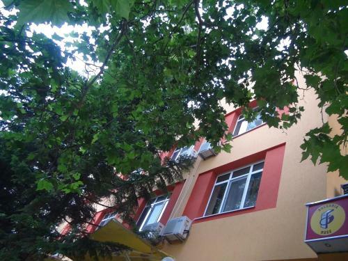 Family Hotel Familya