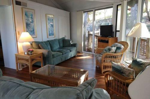 Unit 20 - Treetop 2 Bedroom Villa