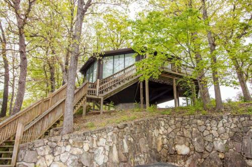 Unit 23 - Treetop 2 Bedroom Villa