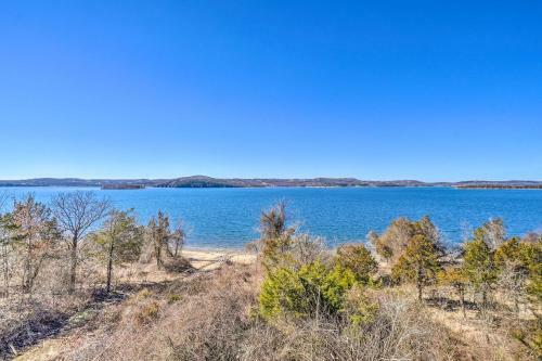 Apartamento Hollister Condo With Table Rock Lake On-site!