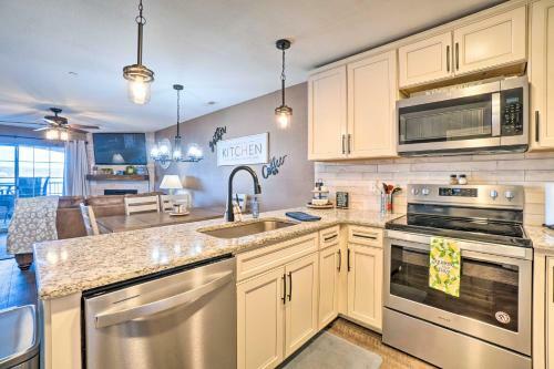 Apartamento Hollister Condo With Table Rock Lake On-site!