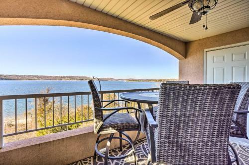 Apartamento Hollister Condo With Table Rock Lake On-site!