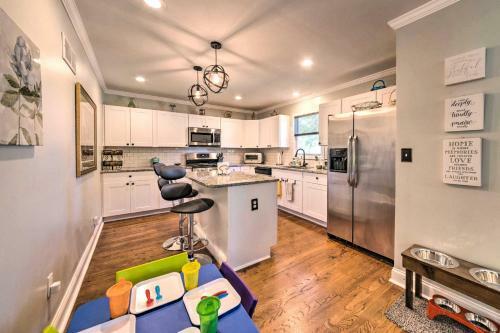 Pet-friendly St Louis Home With Private Yard!