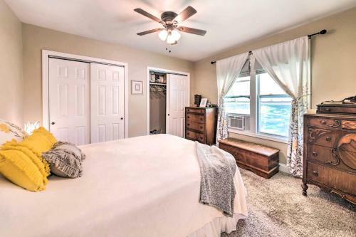 Pet-friendly St Louis Home With Private Yard!