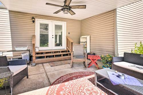 Pet-friendly St Louis Home With Private Yard!