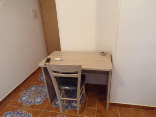 Hostal Nuova Aurora Rent Rooms