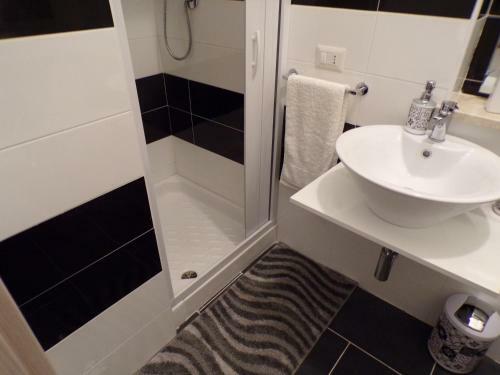 Hostal Nuova Aurora Rent Rooms