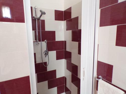 Hostal Nuova Aurora Rent Rooms