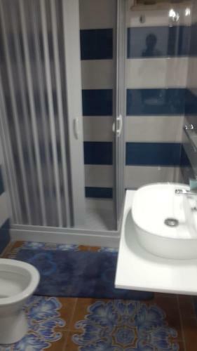 Hostal Nuova Aurora Rent Rooms
