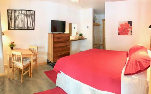 Bed & Breakfast Le Domaine Du Lac Saint Charles