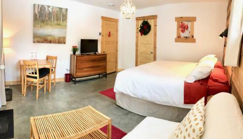 Bed & Breakfast Le Domaine Du Lac Saint Charles