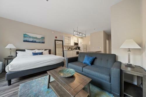 Glamorous Retreat With Rooftop Pool And Hot Tub 334