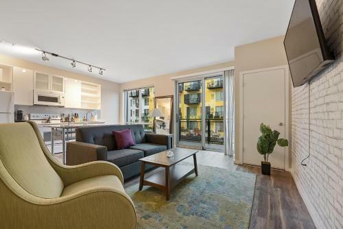 Crossroads Art District Upscale Stay With Free Parking 344