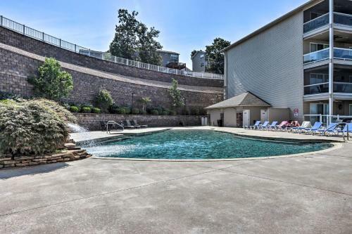 Apartamento Top Floor End Unit Condo With Resort Perks!
