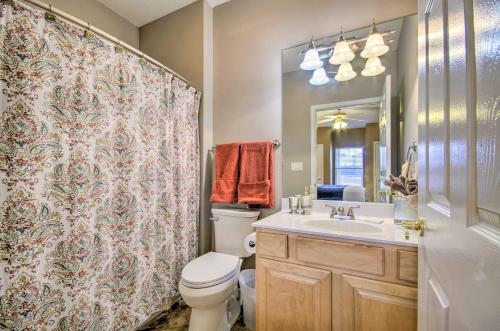 Apartamento Top Floor End Unit Condo With Resort Perks!