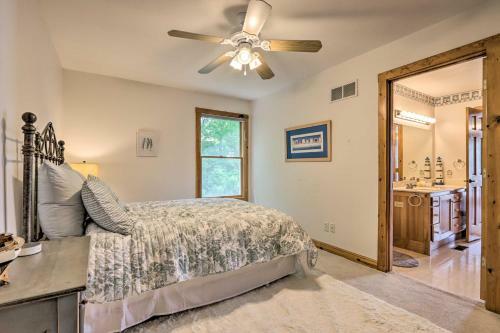 Sunny Providence Cottage Retreat With Kayaks!
