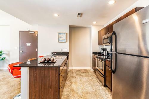 Apartamento Jacuzzi In The Sky Luxe Condo By Cozysuites