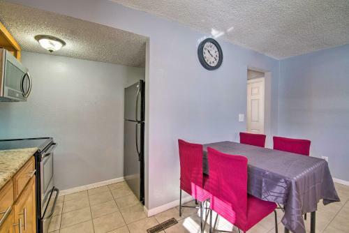 Bright And Cozy Springfield Home With Large Yard!