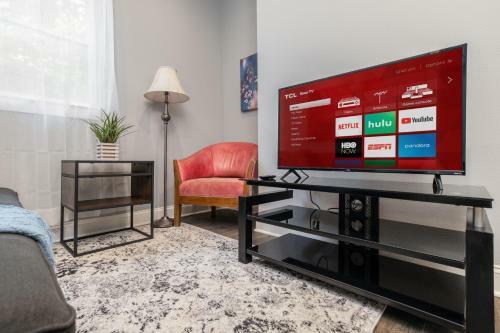 Apartamento Exquisite 1br/1ba + Kitchen - Historic C-street