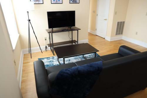 Apartamento Steps Away From Slu Gym With Bowling Alley