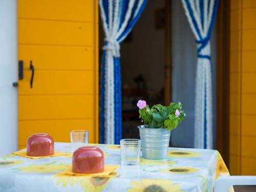 Charming Holiday Home In Rosolina With A Shared Pool