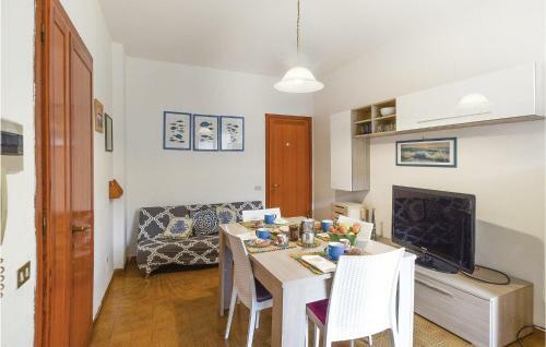 Stunning Apartment In Rosignano Marittimo With 2 Bedrooms