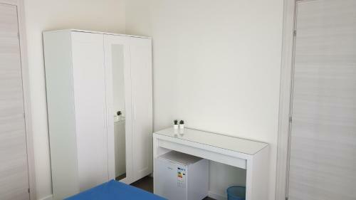 Hostal Marina Bay House