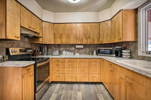 Cozy Choteau Home With Fire Pit, Grill, Yard!