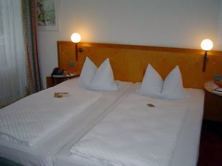 Hotel Courtyard Wiesbaden-nordenstadt