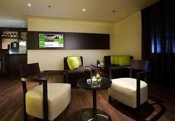 Hotel Courtyard Wiesbaden-nordenstadt