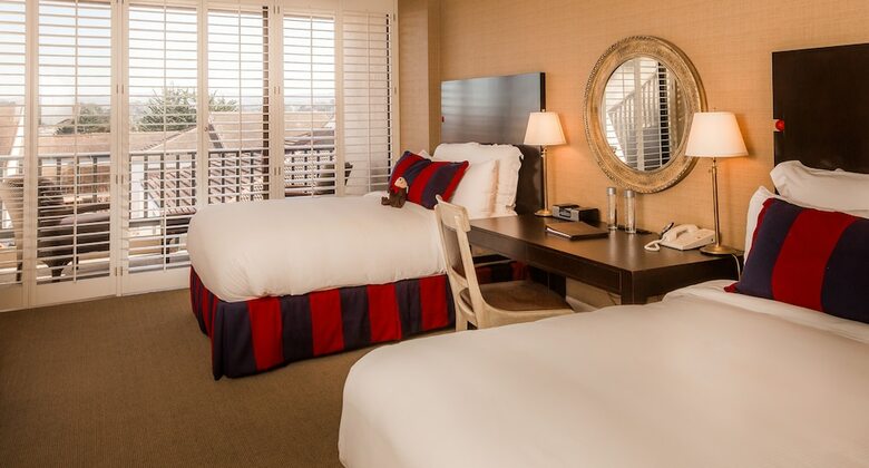 Portola Hotel & Spa