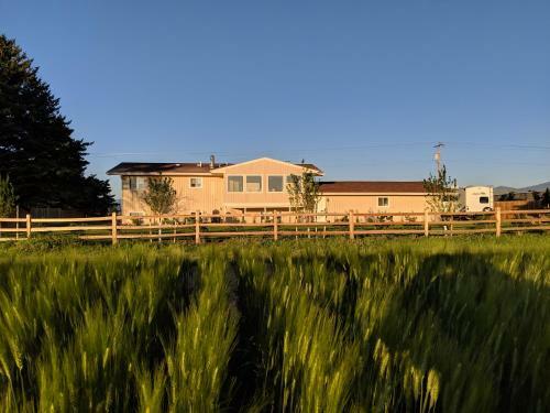 Gallatin Gateway Getaway