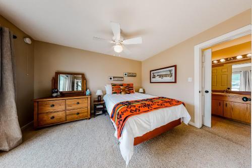 Firelight Chalet 94