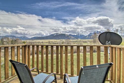 Airy Emigrant Townhome With Sweeping Mtn Views!