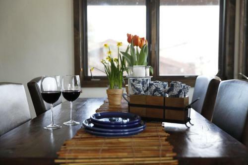 A Beautiful Montana Suite On Yellowstone River