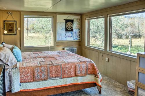 Emigrant Cabin On 10 Acres With Bbq And Peaceful Views!