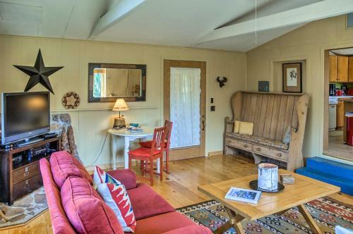Emigrant Cabin On 10 Acres With Bbq And Peaceful Views!