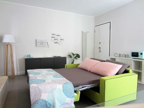 New & Modern Apartment On The Sea
