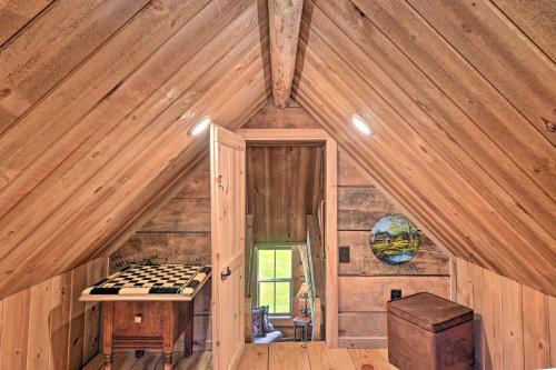 Montana Retreat Original Hamilton Log Cabin!