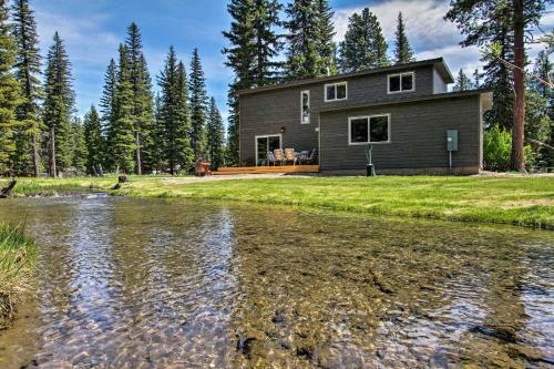 Creekfront Lincoln Home, Steps From Downtown!