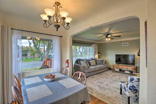 Comfy And Cozy Kalispell Home Walk To Downtown
