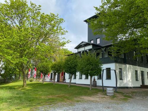 Apartamento Ferienwohnung In Der Brennerei M�nchgut