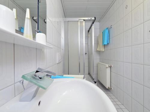 Inviting Apartment In Eimelrod With Garden